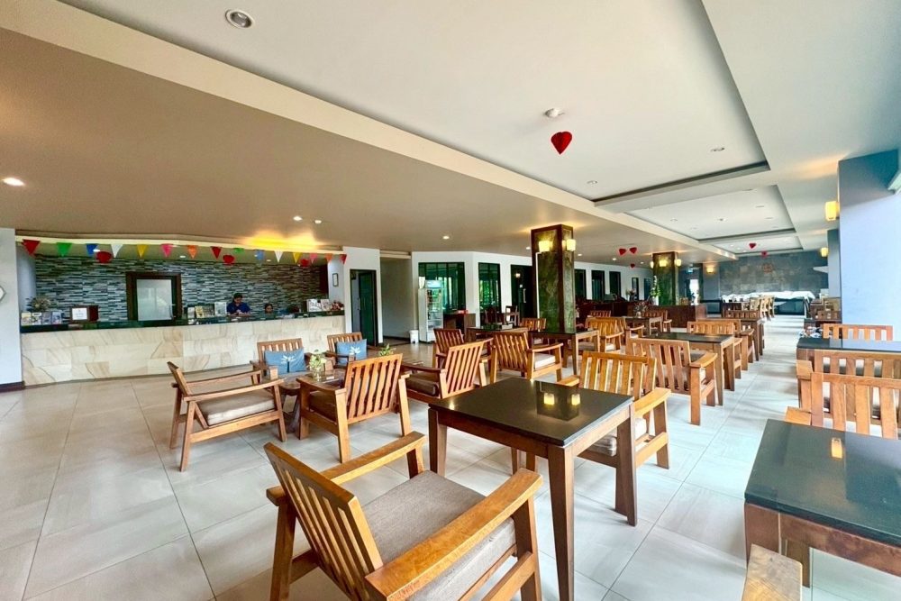 ขายโรงแรมใกล้หาดนาจอมเทียน