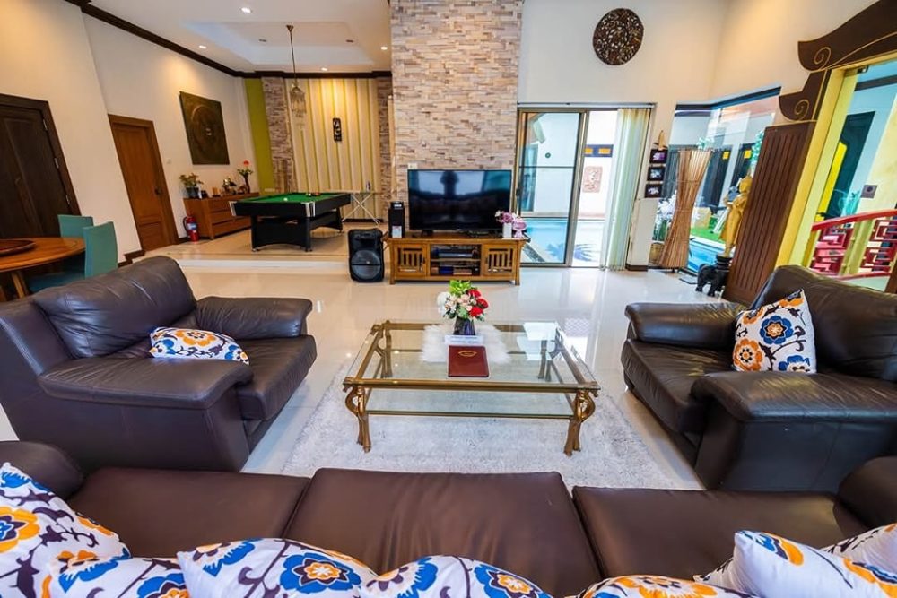 484978297_122227477364076179_7460320574171474836_n