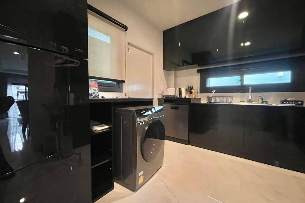 487747093_122231365970076179_6316603198466026620_n