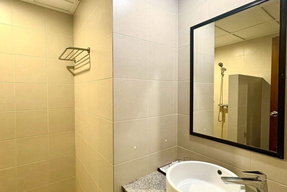 ขายโรงแรมใกล้หาดนาจอมเทียน